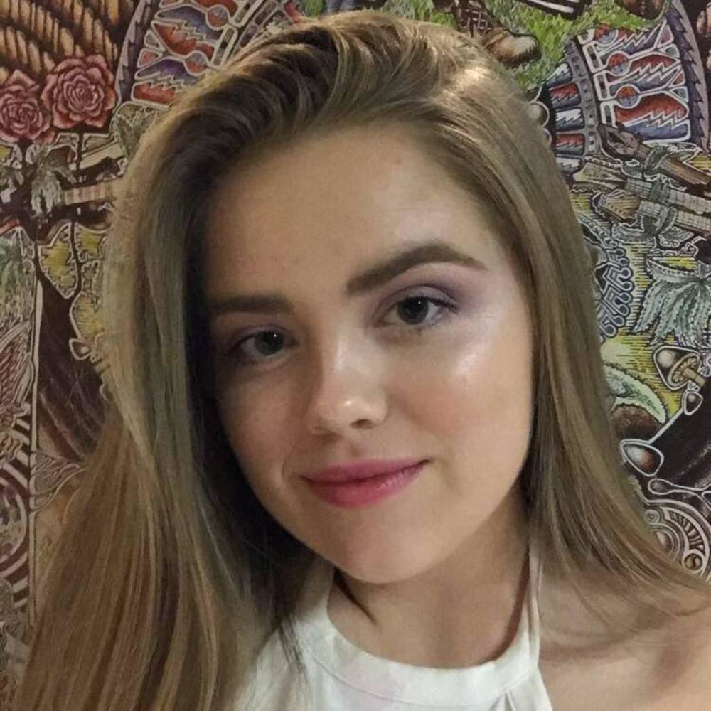 Meet your Posher, Ali